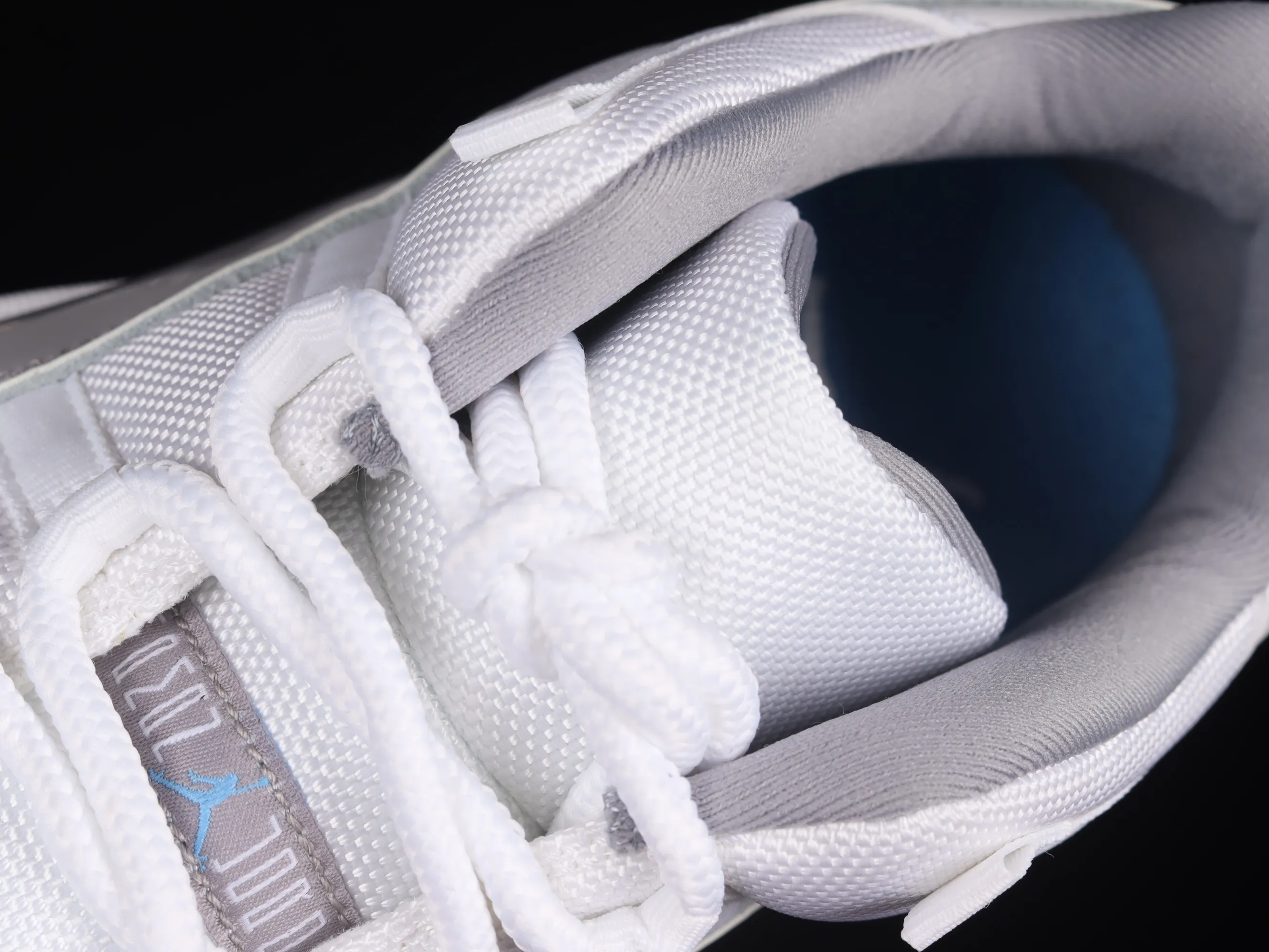 All categories Air Jordan Jordan series basketball shoes Air Jordan 11 F version Air Jordan AJ11 Low "Cement Grey" AJ11 Joe 11 cool gray 2.0 real standard real carbon low-top basketball shoes AV2187-140